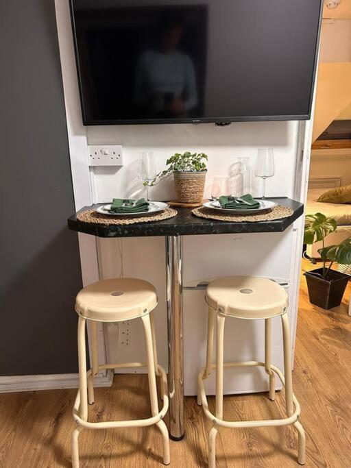 Charming Fulham Flat *