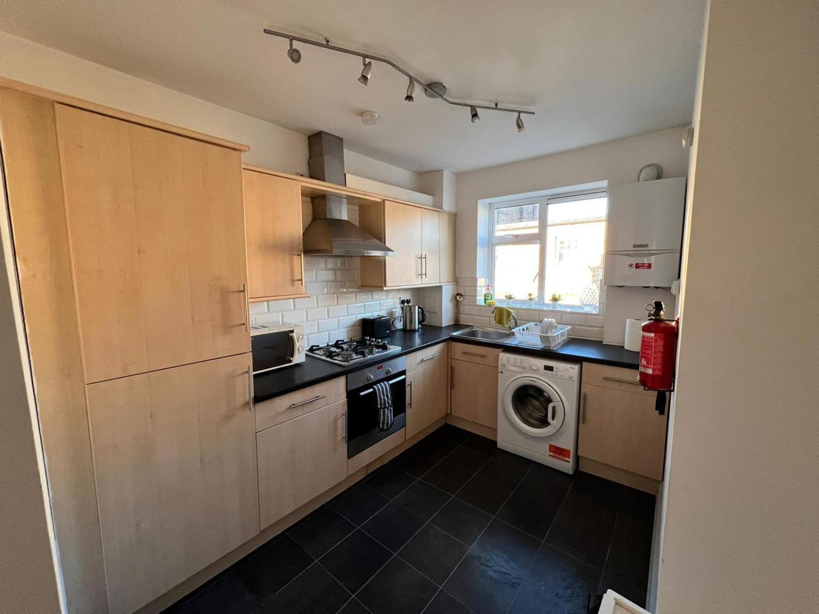 Shoreditch - Lovely Two-bedroom Apartment *