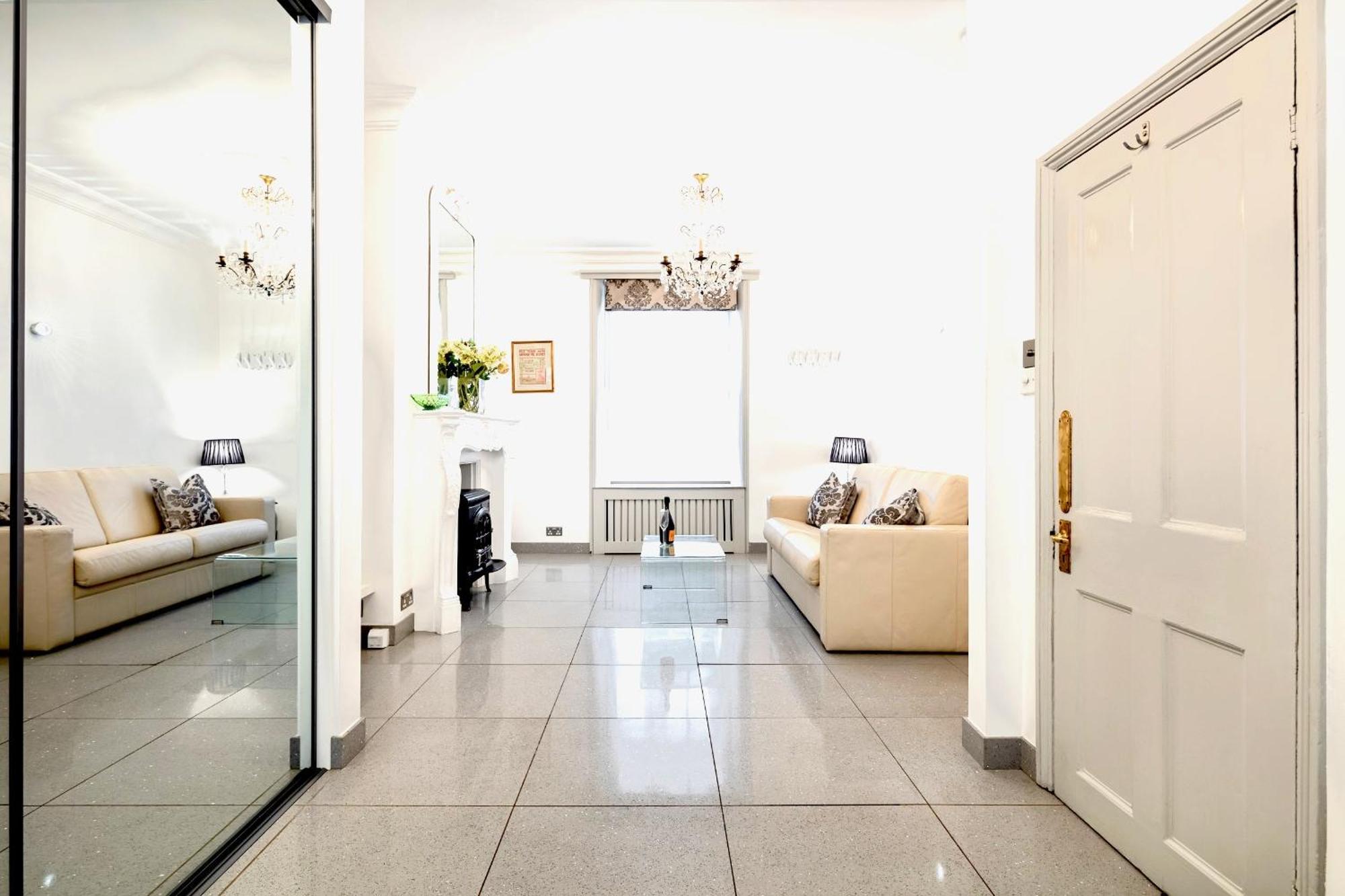 Apartment Victoria Belgravia Townhouse London