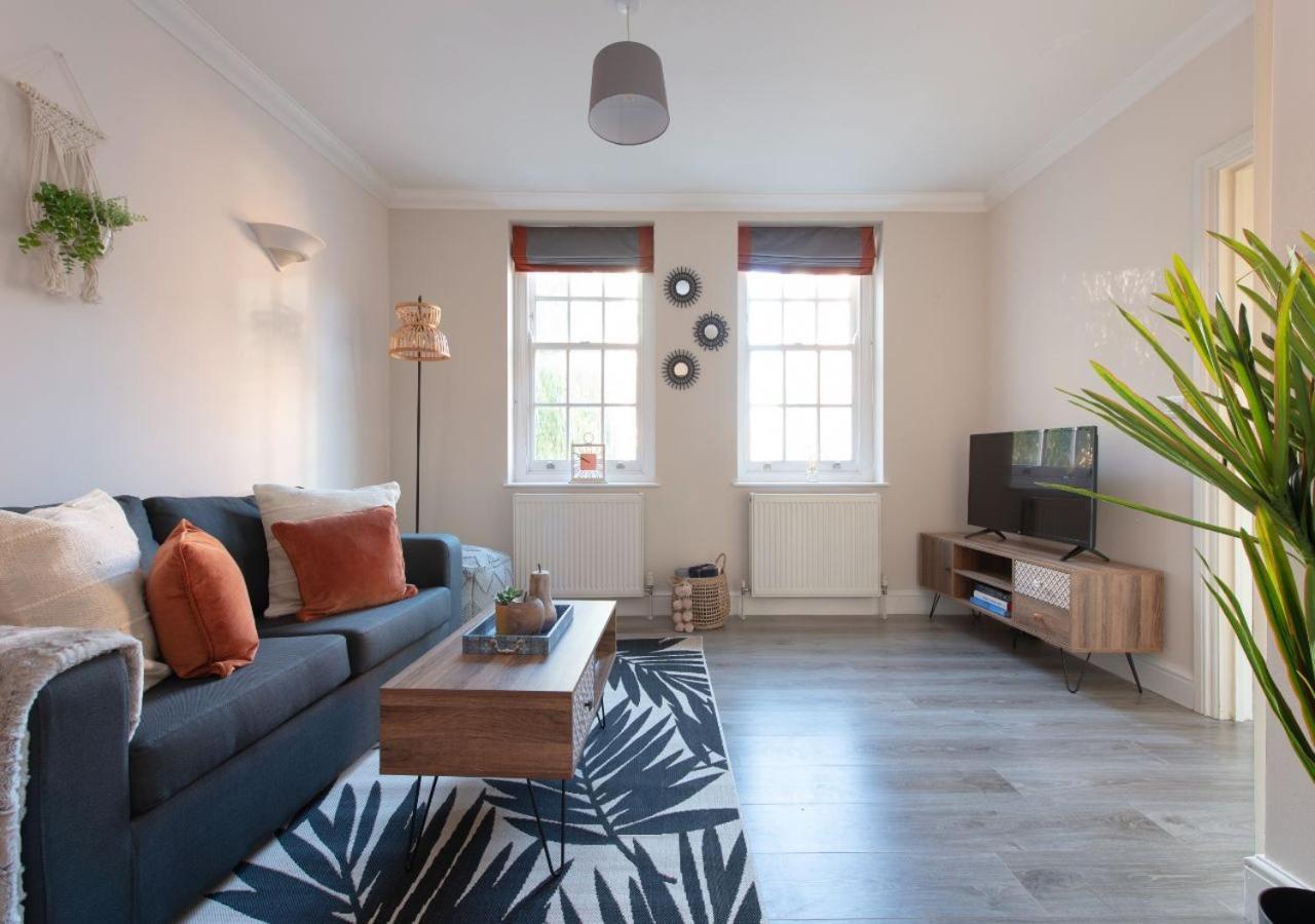 Welcoming And Radiant - One Bedroom In The Heart Of South Londres