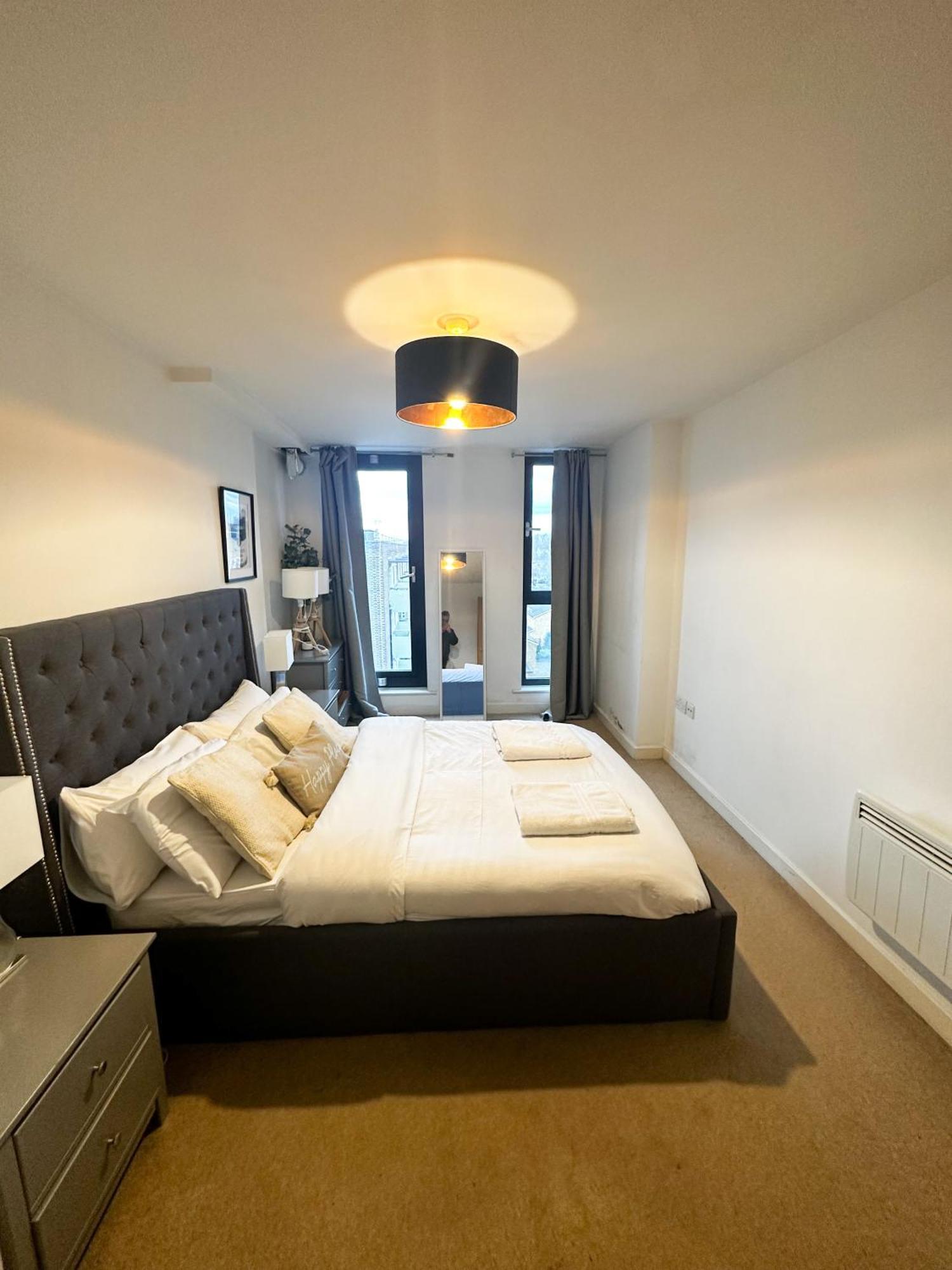 Shard Views Apartment