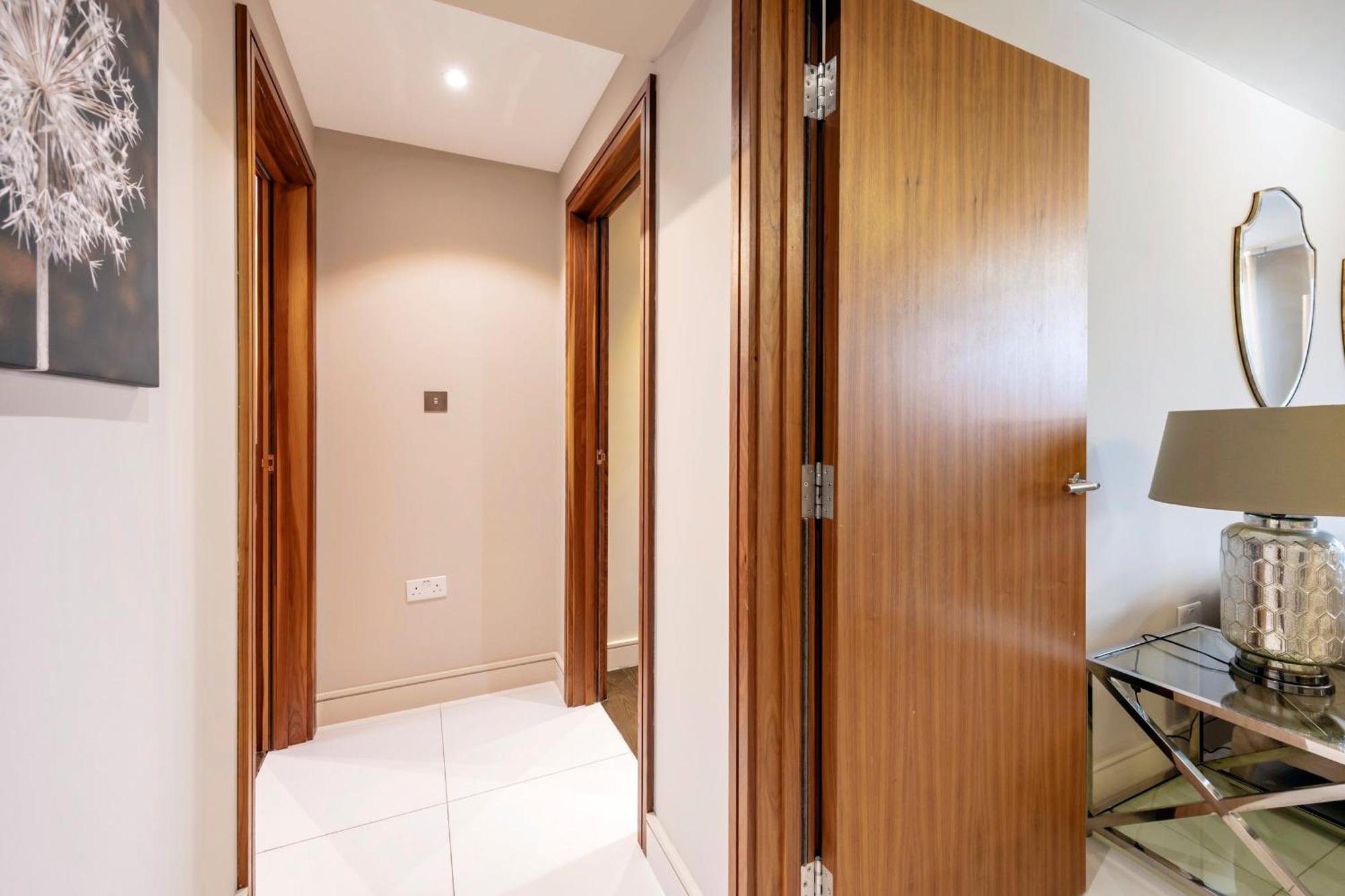 Camden Lux Suite-hosted By Sweetstay