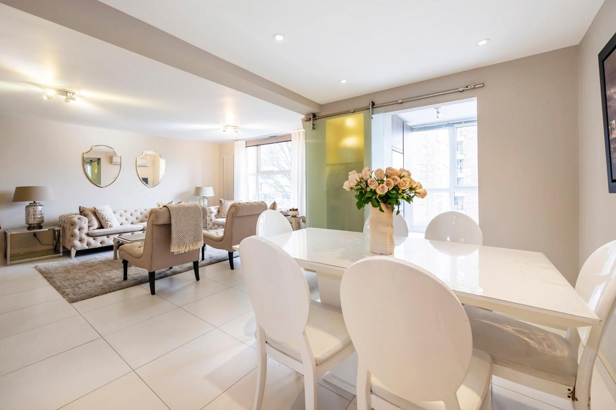 Camden Lux Suite-hosted By Sweetstay