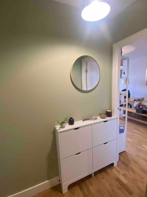 Spacious 2-bedroom In Location, Modern Amenities, Walking Distance To Attractions Apartamento *