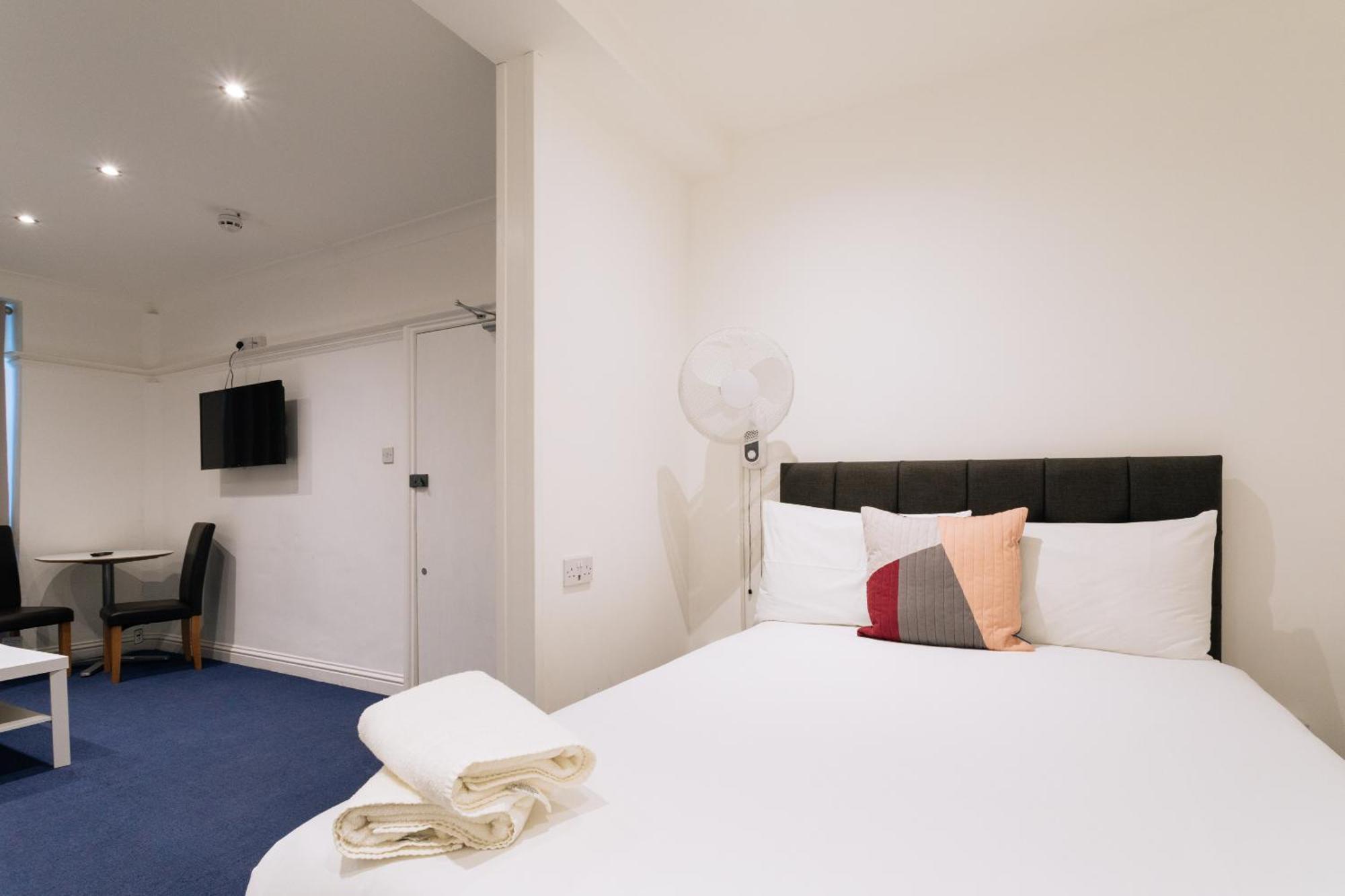 The Chapter - Hyde Park Hotel Londres