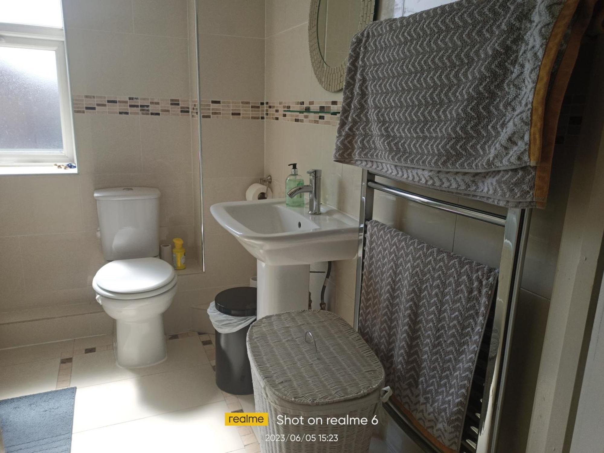 Homestay Goldy's Place In E17