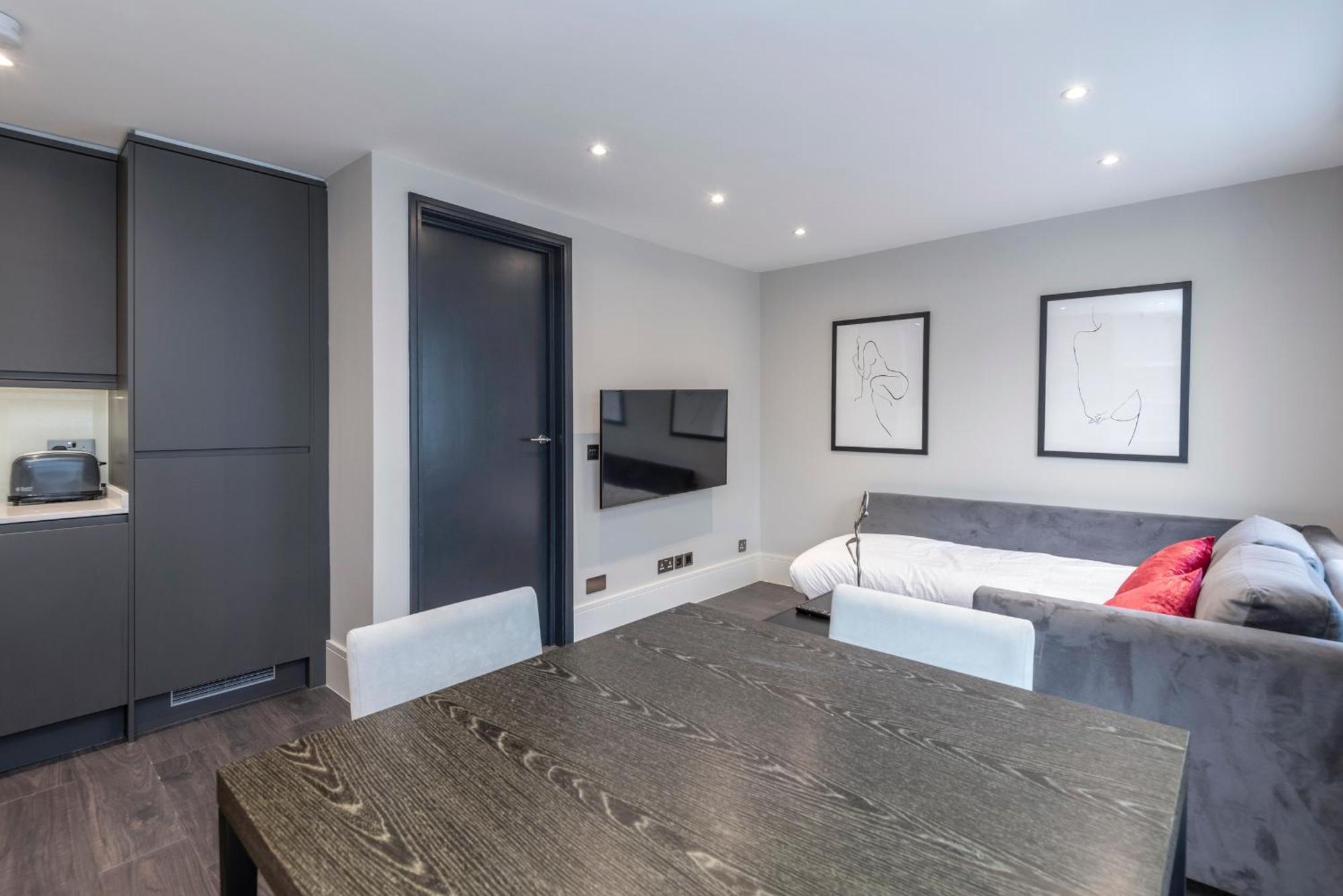 Luxury Georgian House In Marylebone: Modern 1-bed Retreat Apartment *