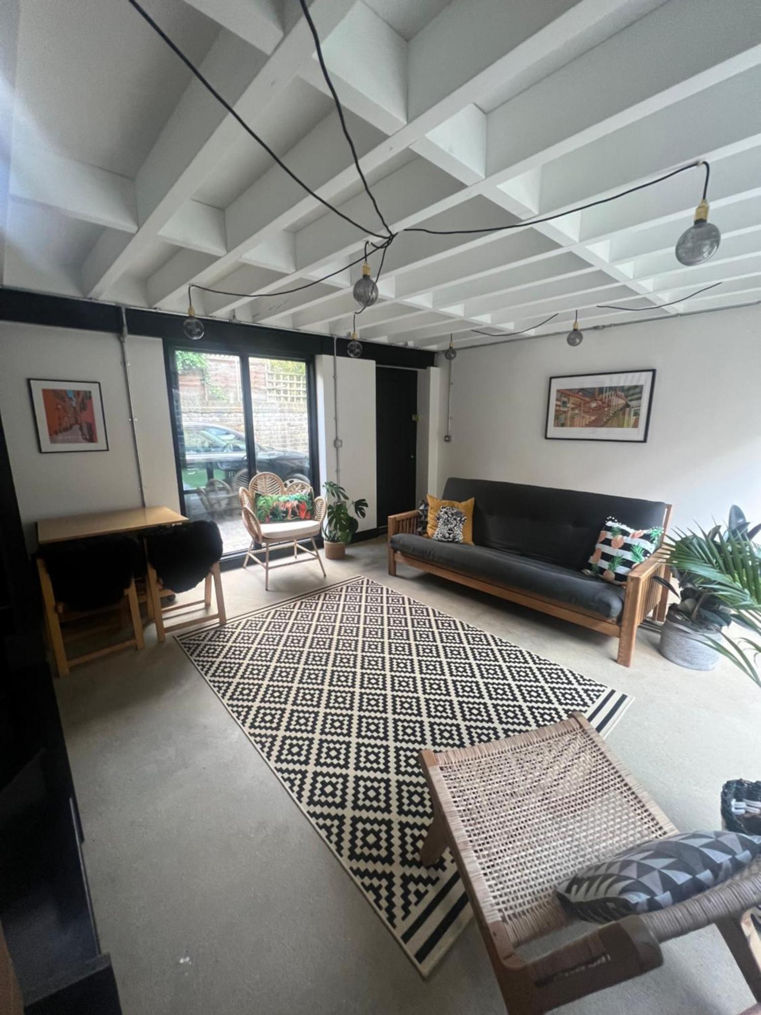 Private In Mews House London