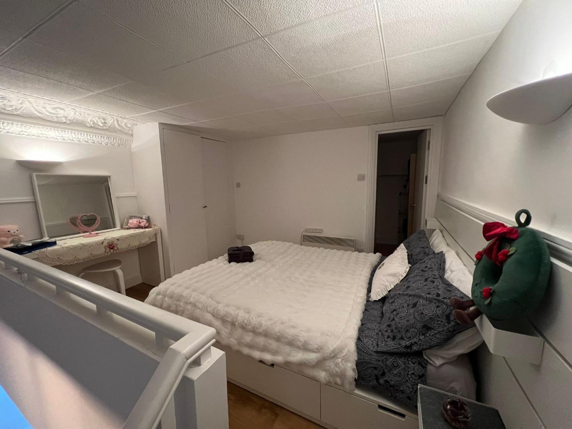 Apartment Flat In The Center Of 8 *