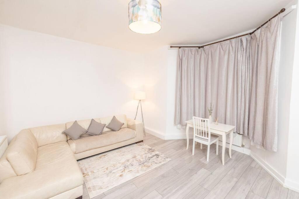 The Chelsea - 2 Bed Haven Londres