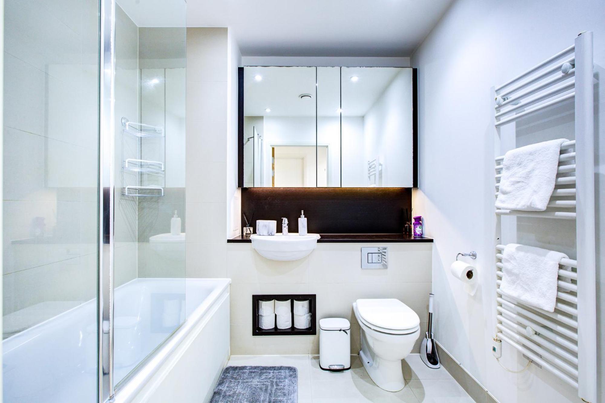 Luxee By Excel Apartment