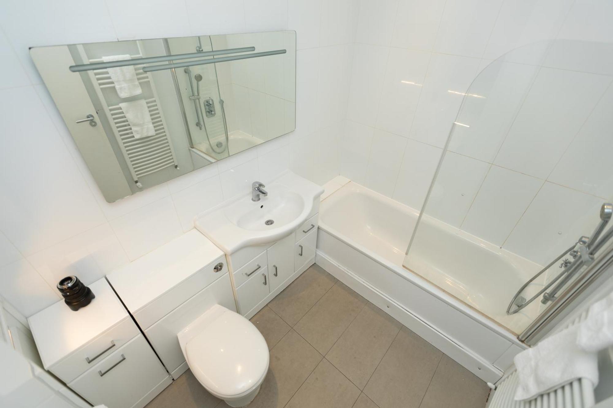 Comfortable 4 Bed Mews Town House Near Hyde Park Holiday home