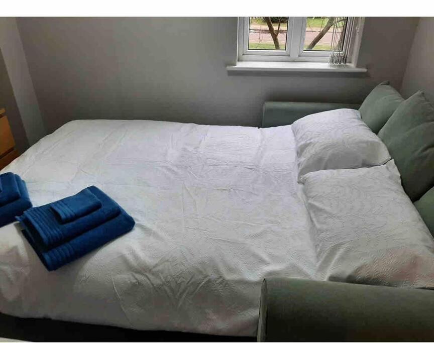 Apartment Modern Two Bed Flat In Canada Water Close To Transport London