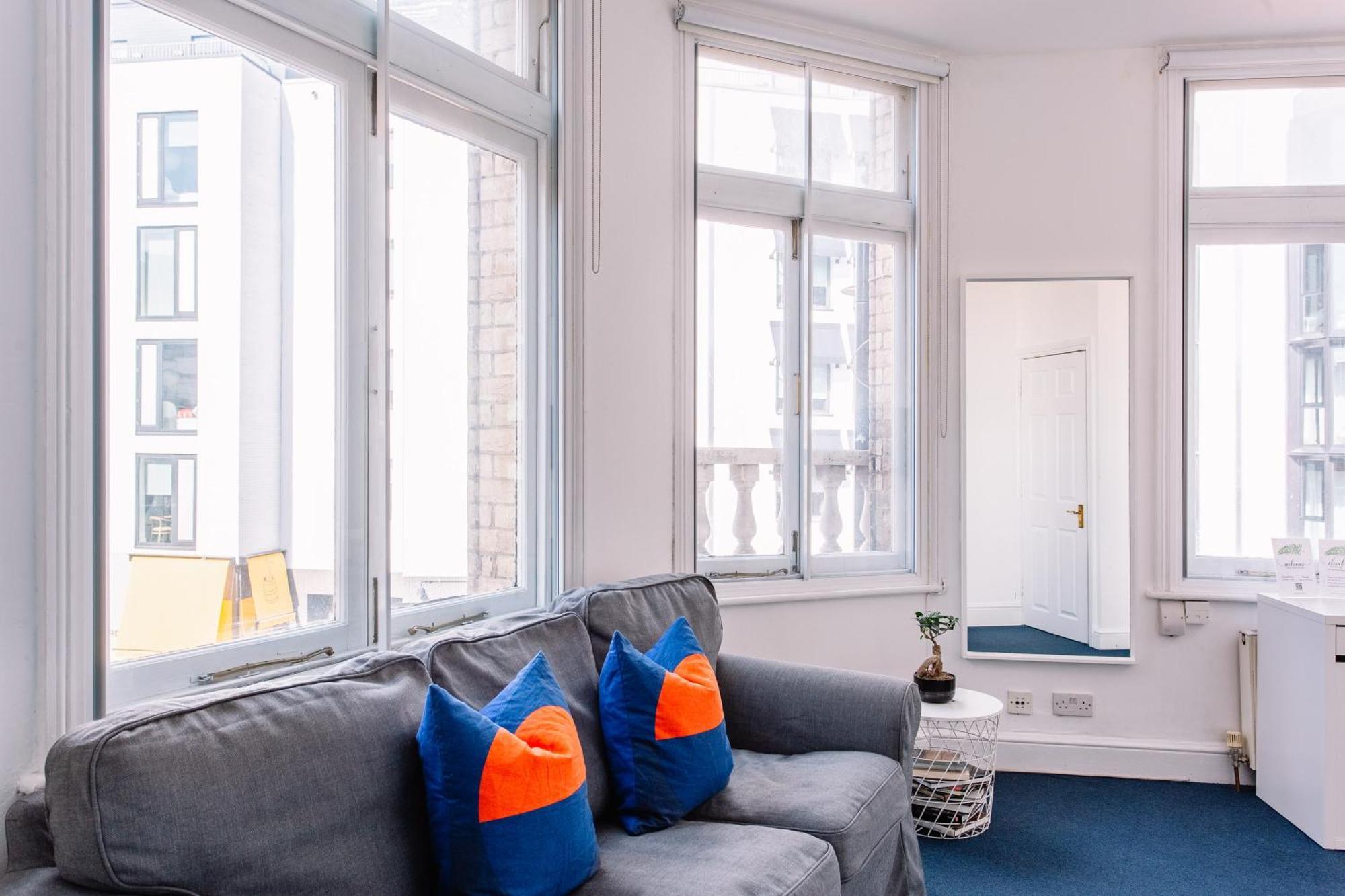 Apartment Are Located In The Heart Of Shoreditch *