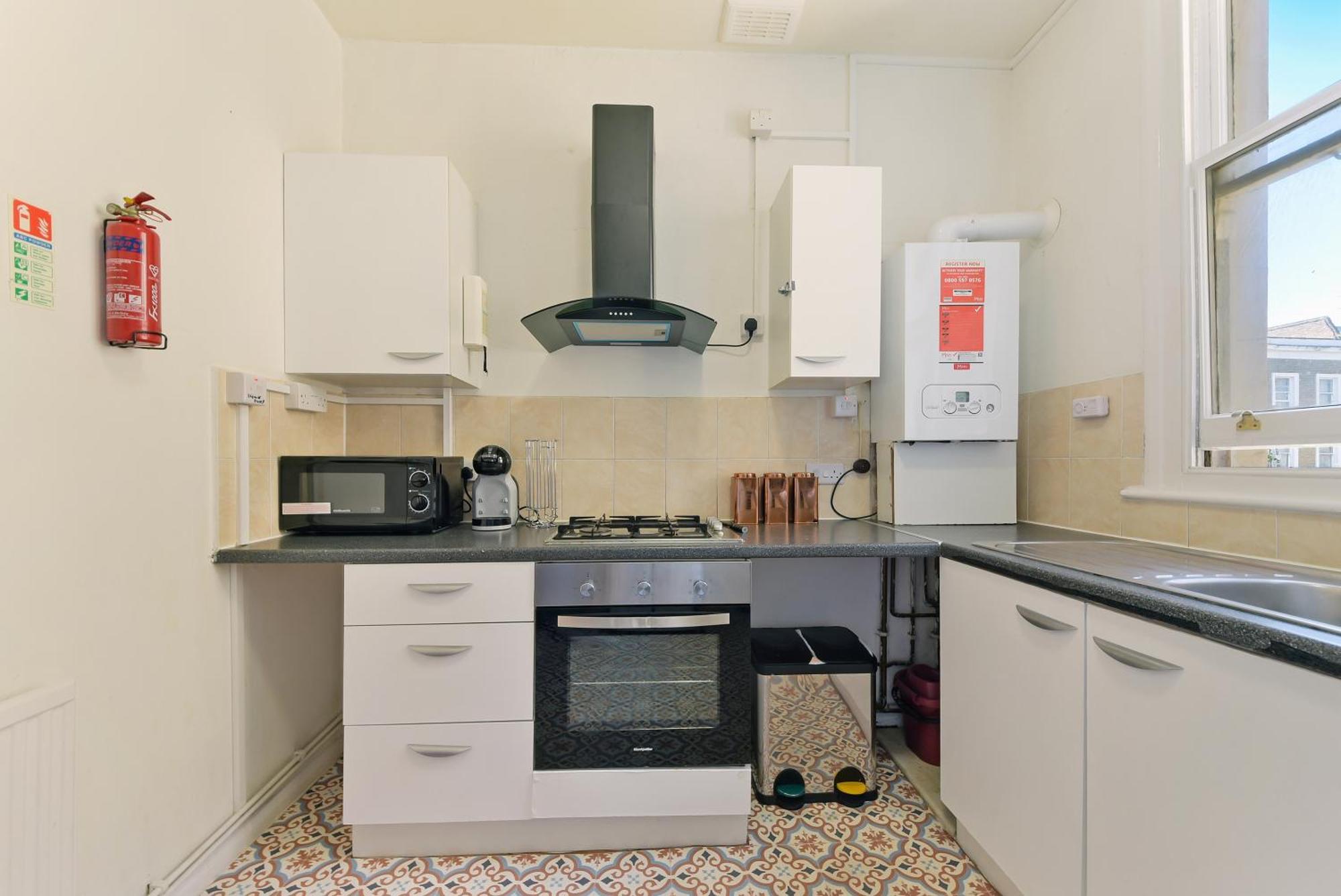 Spacious Maida Vale 2 Bed London