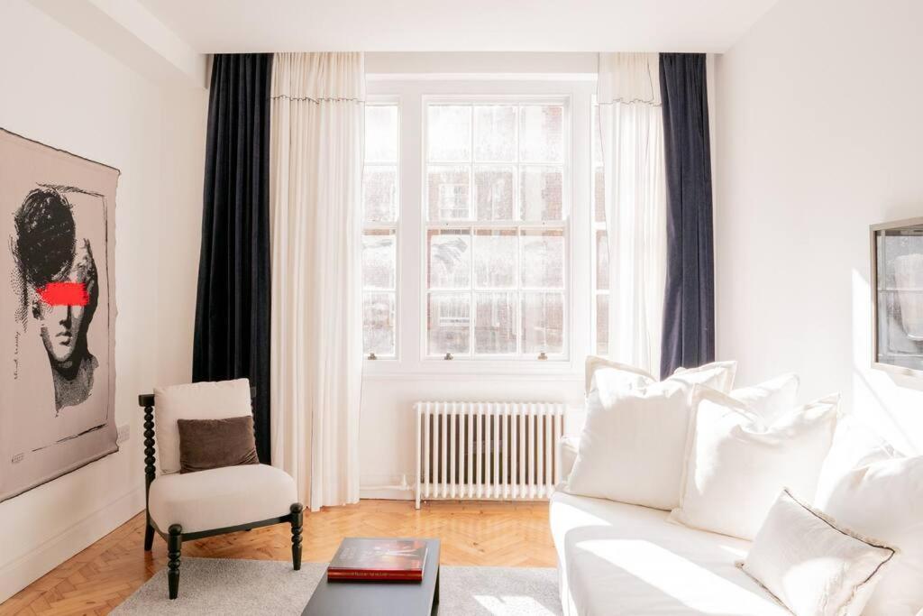 Superb Next To Hyde Park London