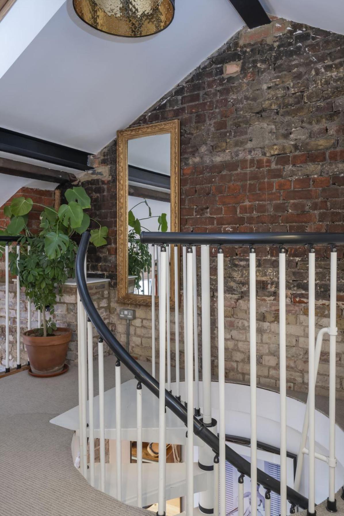 Apartment Heart Of Hackney Cosy 1br Loft Apt. *