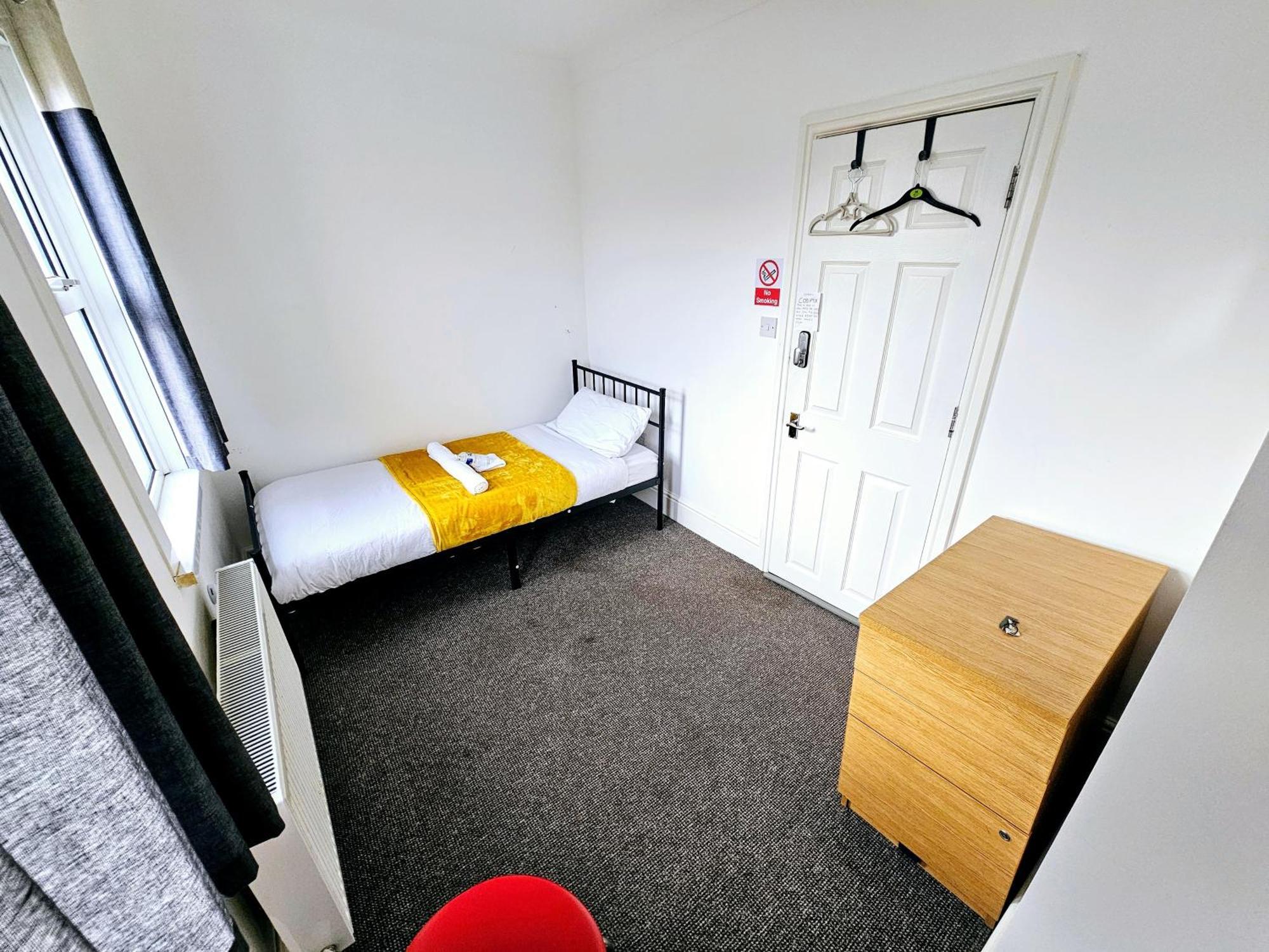 The Private In Paddington * London