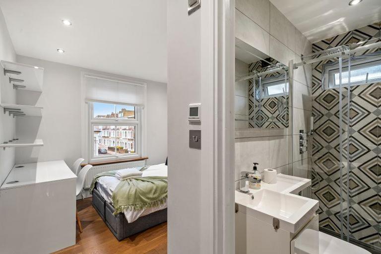 Apartment Stylish In Fulham Zone 2 With Private Roof Terrace