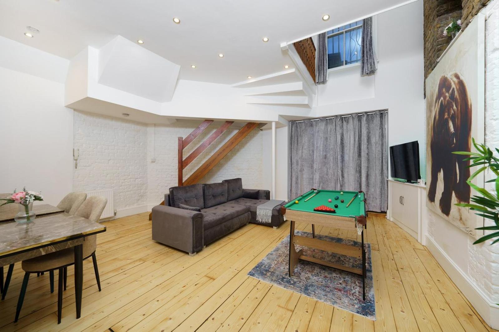 Modern 4-bedroom In Fulham,