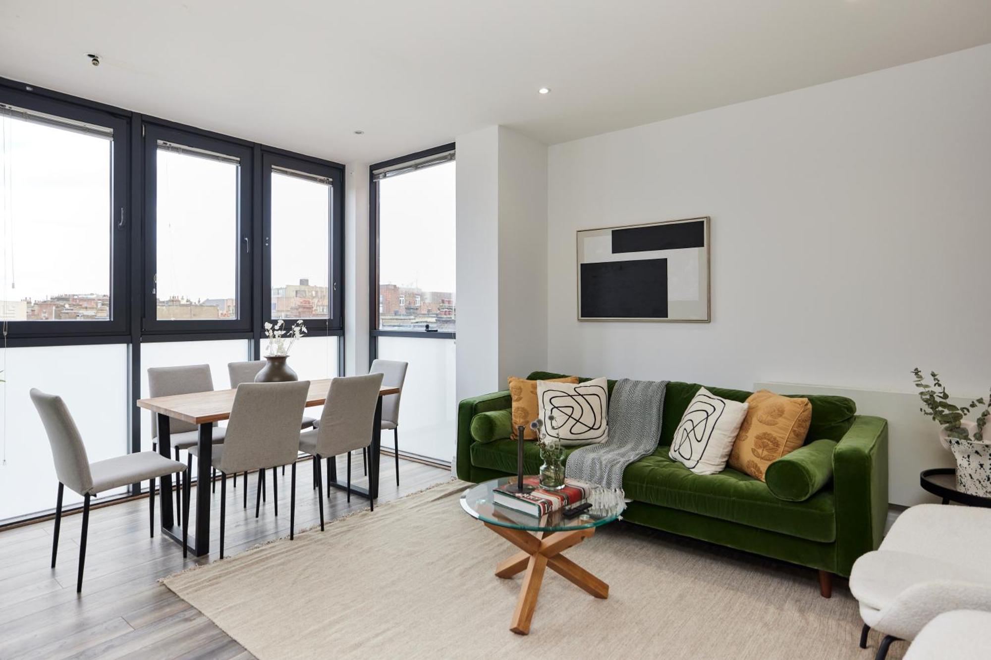 The Wembley Hideaway - Bright 2bdr Flat Apartment *