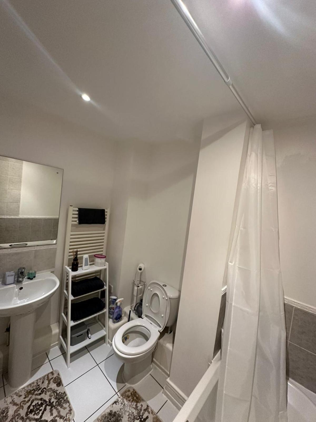 Apartment Cozzy London