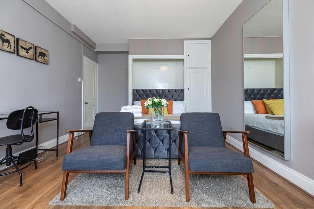 Modern Next To Hyde Park London