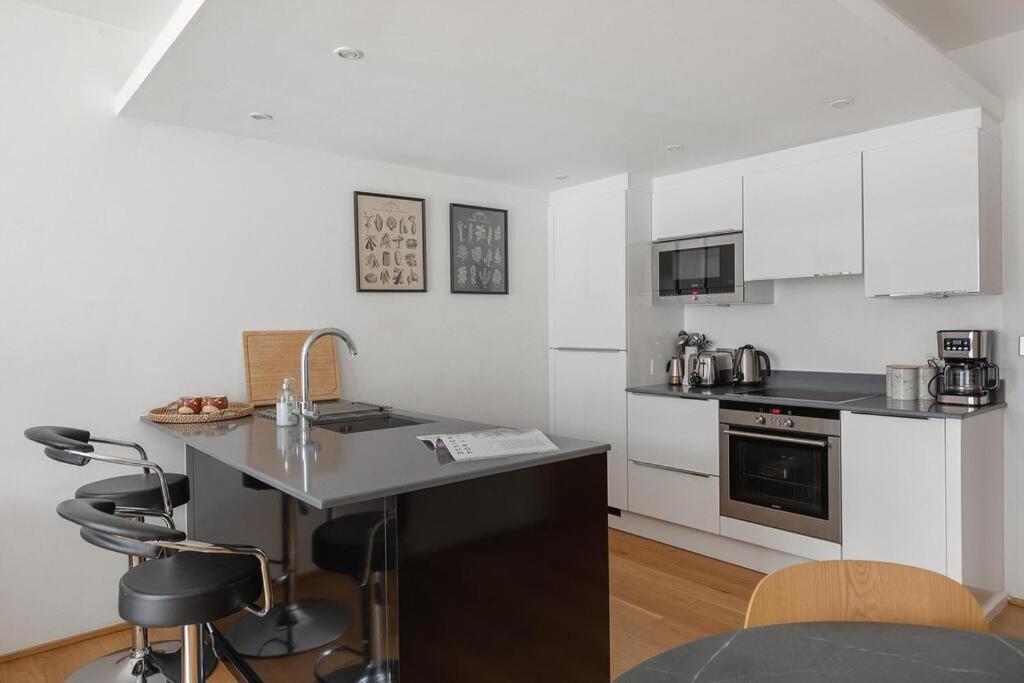 A Modern Two Bedroom Flat With Private Parking Apartment London