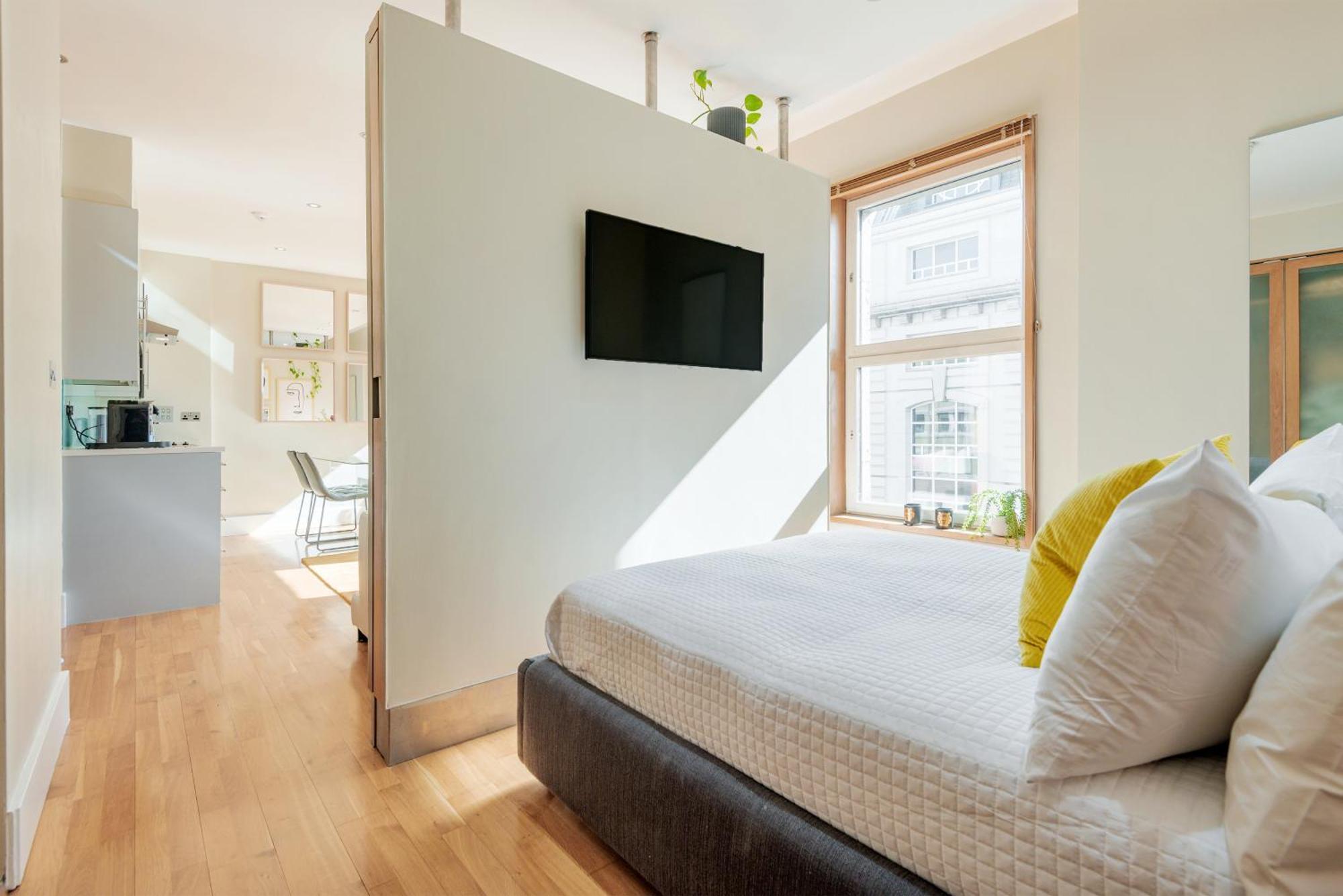 Welcome Piccadilly Circus Apartment
