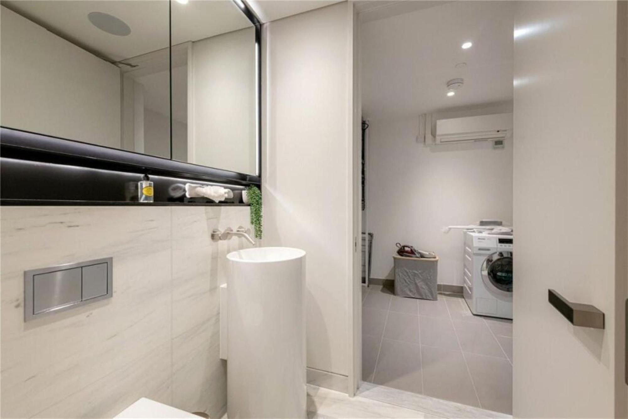 Oxford Street Station Lovely Lux Flat Sleeps Up To 6 *