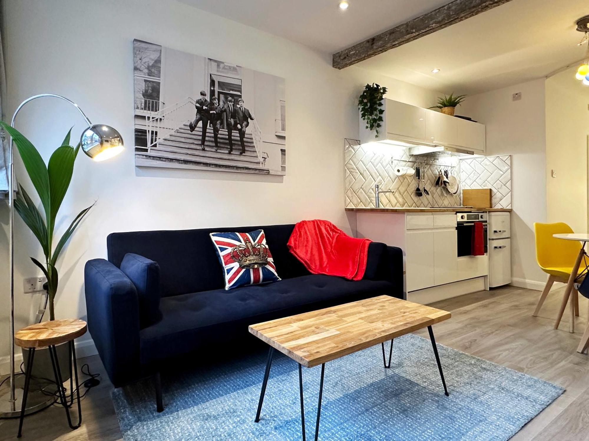 Apartment Kensington Studio Hosted By Airoperate Near Notting Hill - 1 Double Bed , 1 Sofa Bed, Ground Floor Via Private Entrance *