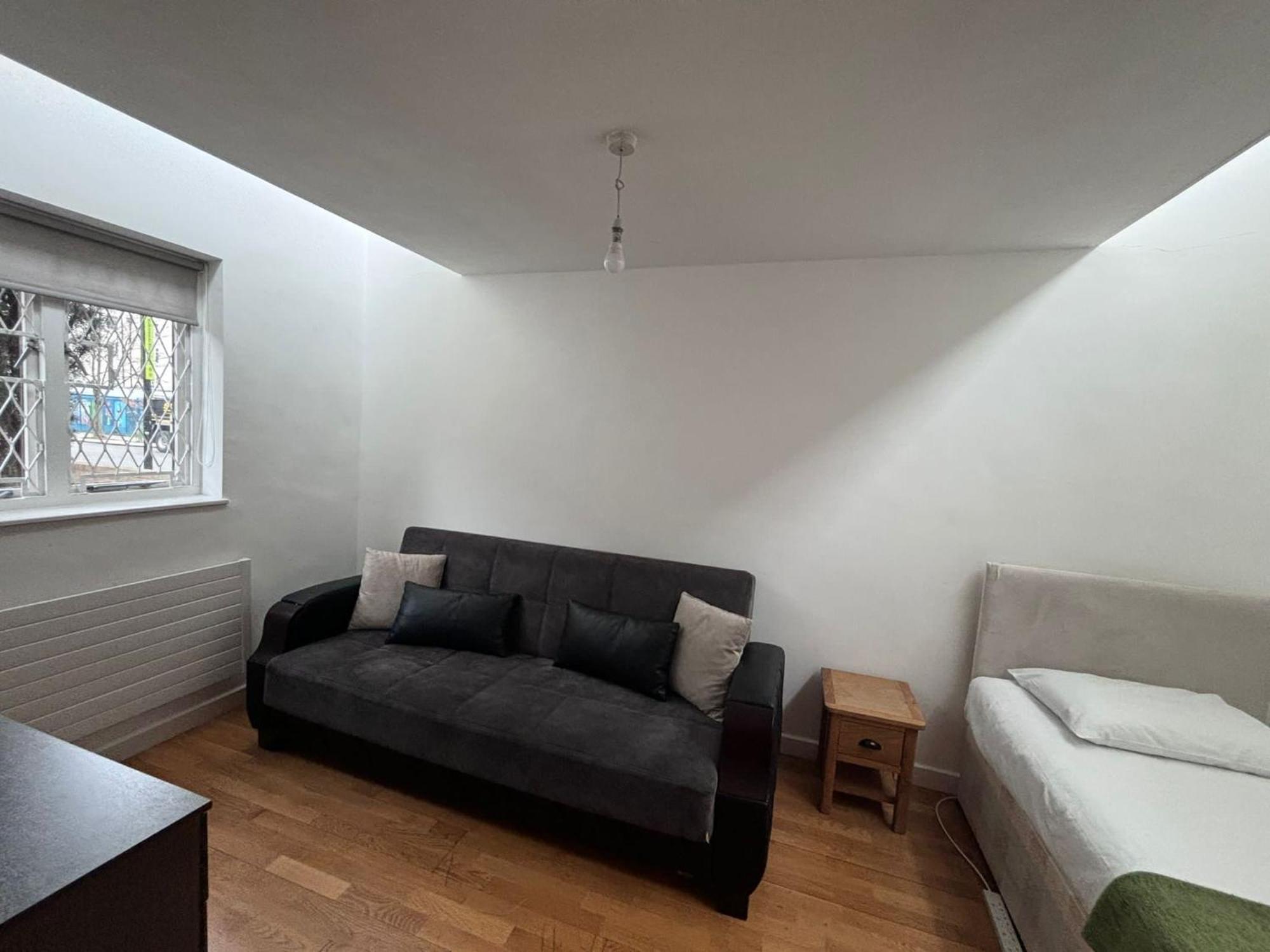 Entire Flat In Euston-kings Cross Apartment London