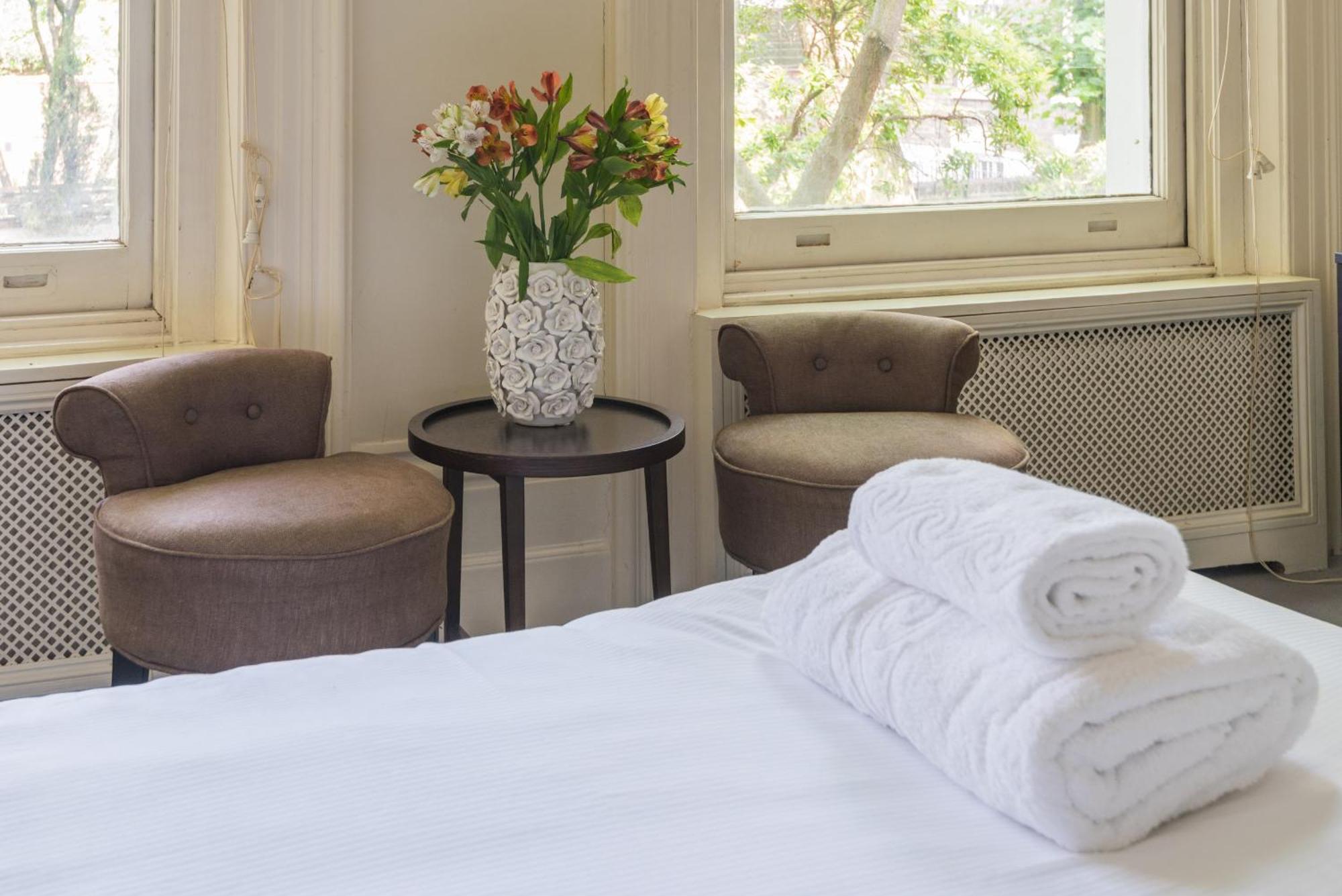 Lovely Chelsea Near The Thames By Underthedoormat Apartment London
