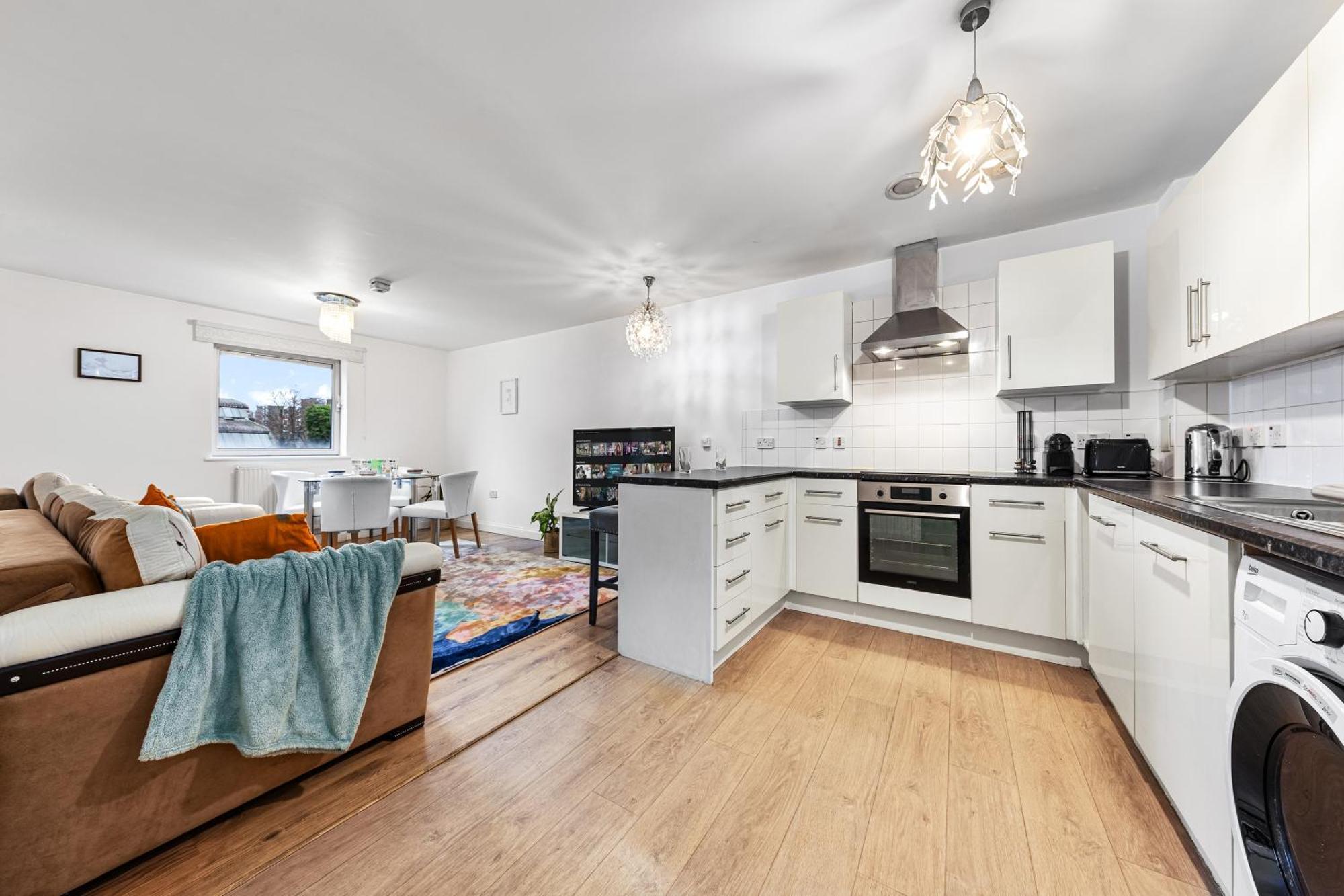 Modern Spacious 1 Bedroom Flat In Camden