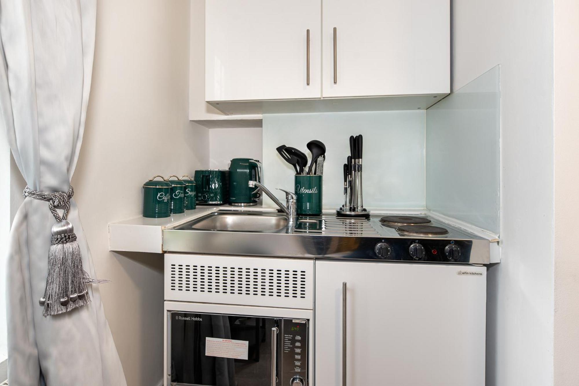 Small And Trendy 3b Apartamento