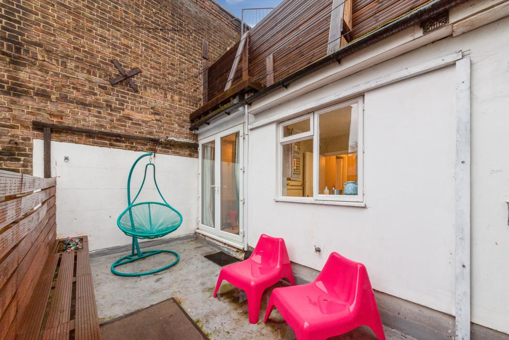 Apartment Modernised 1 And 2 Bedrooms Option Terrace And Balcony High Street