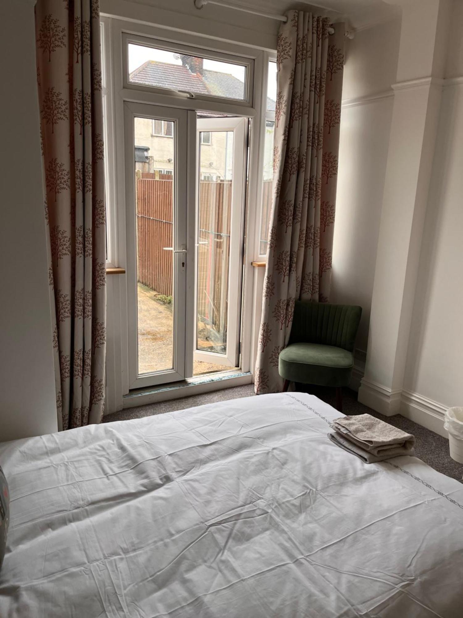 From Cosy Bed & Breakfast *