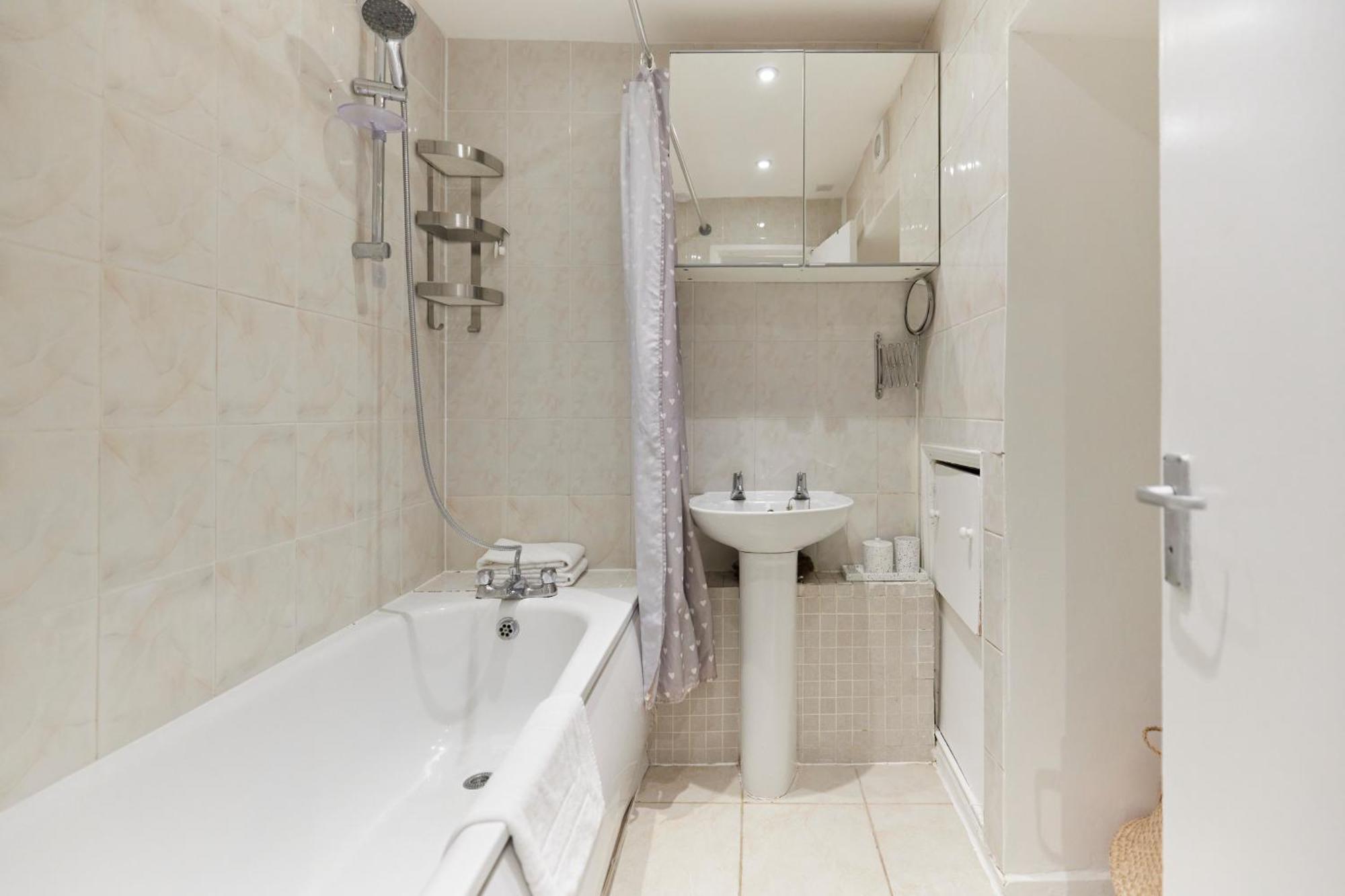 The Kennington Park Crib - Lovely 2bdr Flat With Garden Londres