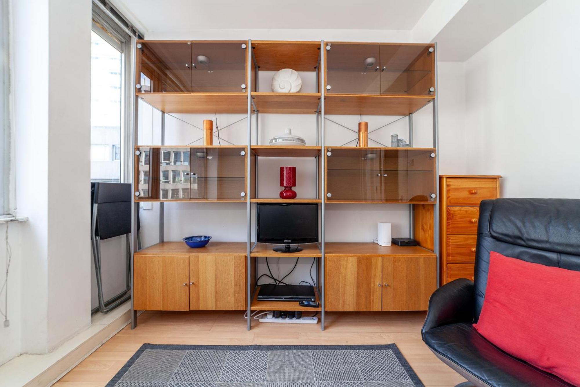 Shiny 1br Flat In Fitzrovia, 2 Min To Tube Apartment *