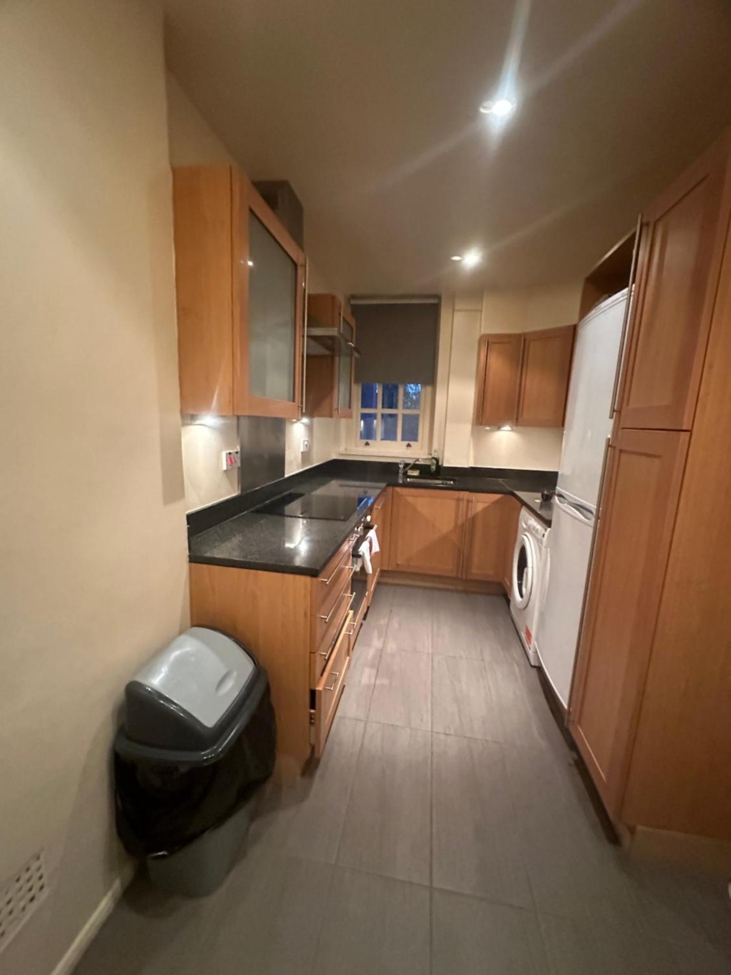 Lovely 3 Bed Regent Park Apartment London