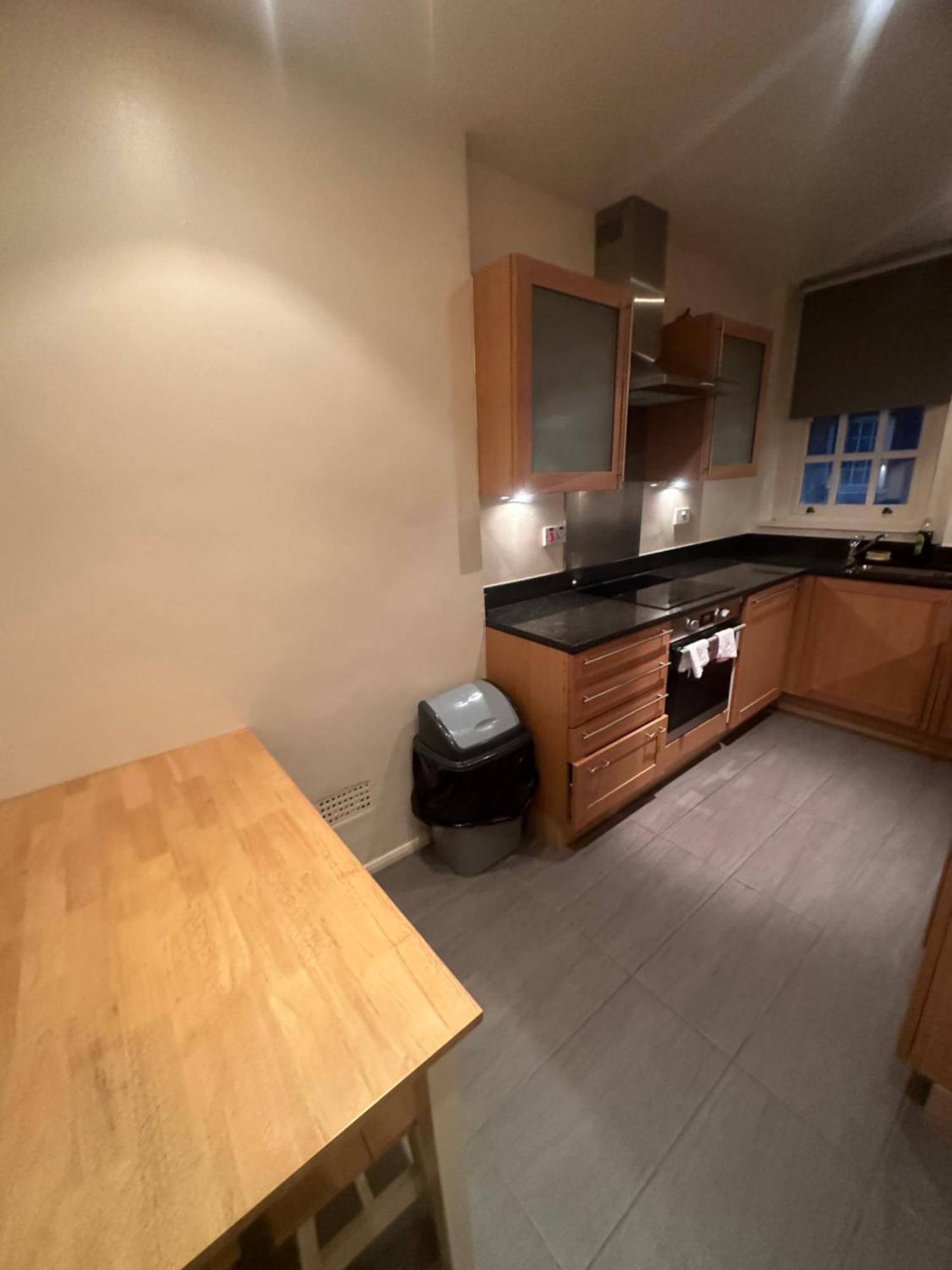 Apartment Lovely 3 Bed Regent Park *