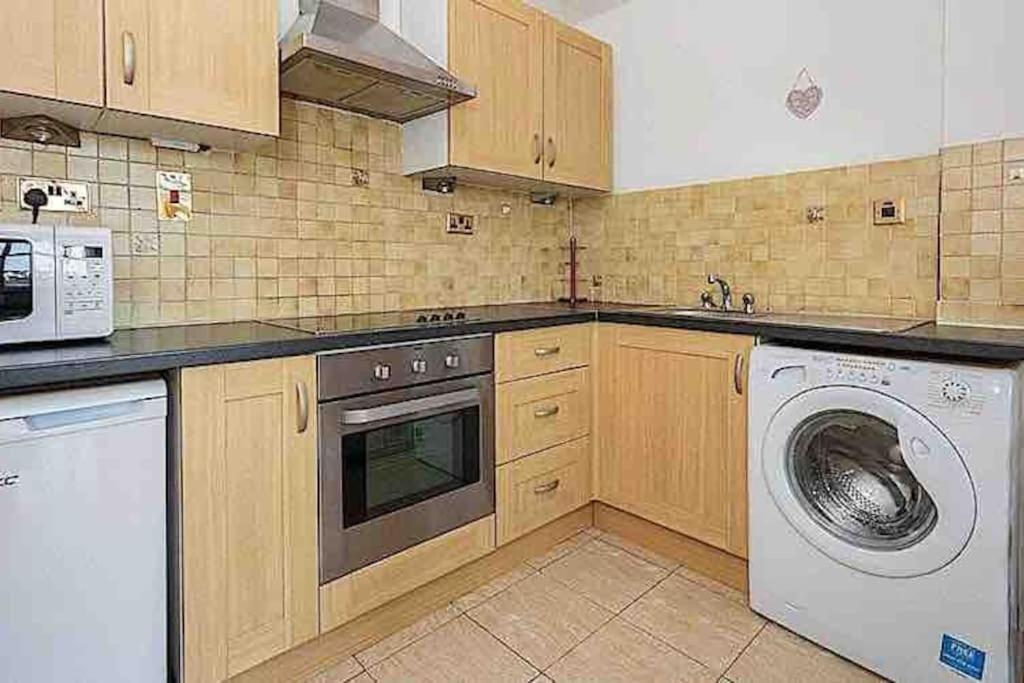 Apartment Hyde Park London