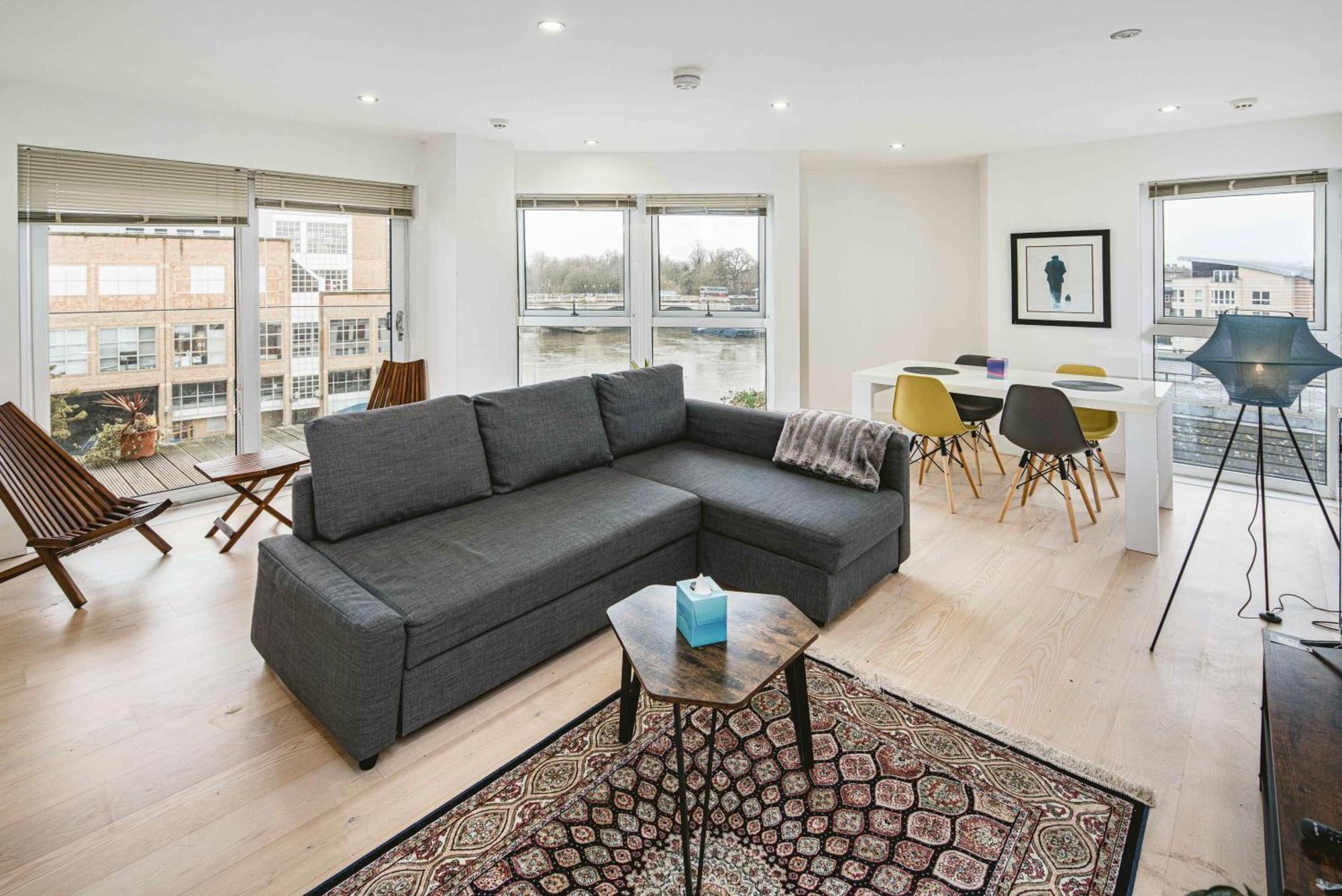 2bed Flat With The View/kingston Apartment *