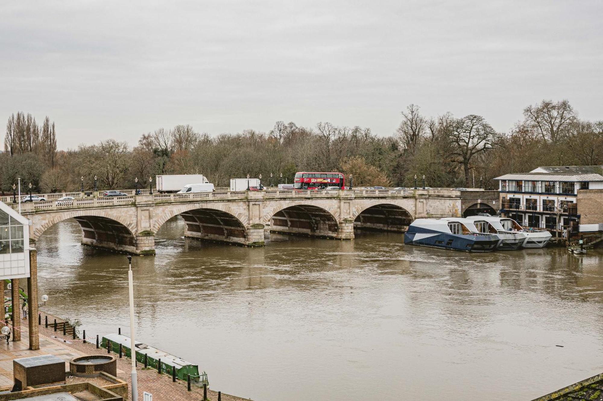 Apartment 2bed Flat With The View/kingston *