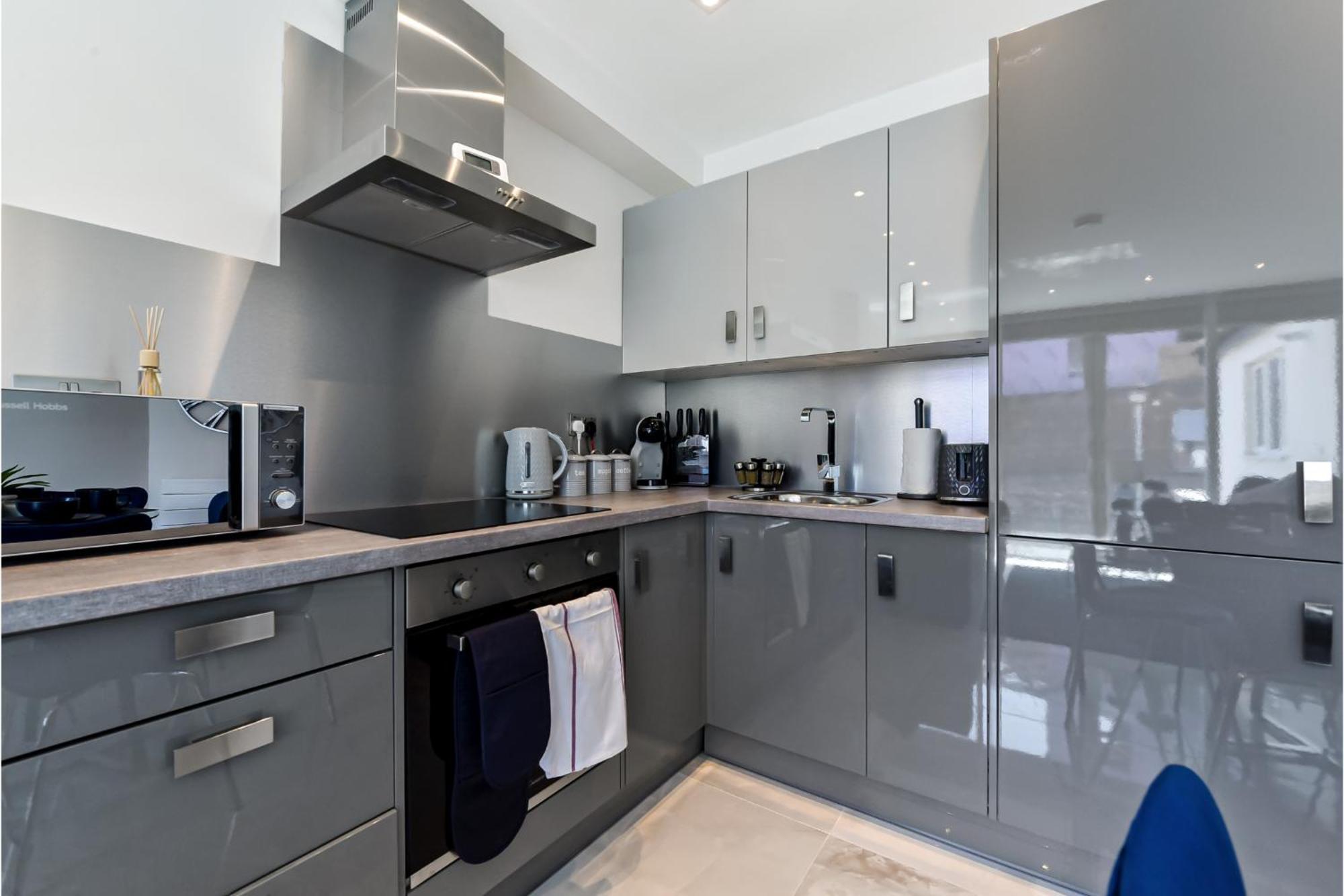 Stylish 2 Bedroom - Wembley Park * London