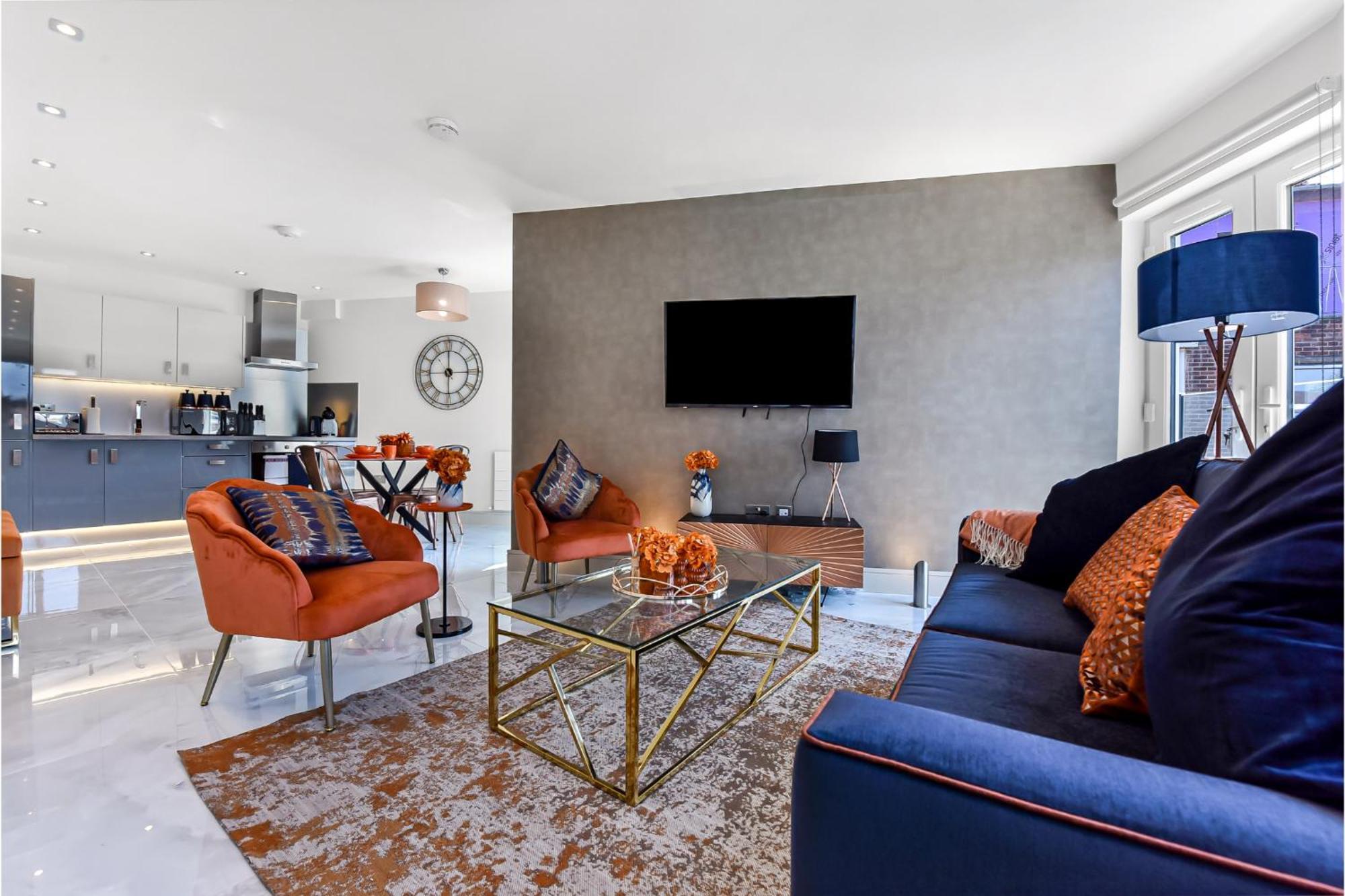 Beautiful, Stylish & Modern - Great For Transport! * London