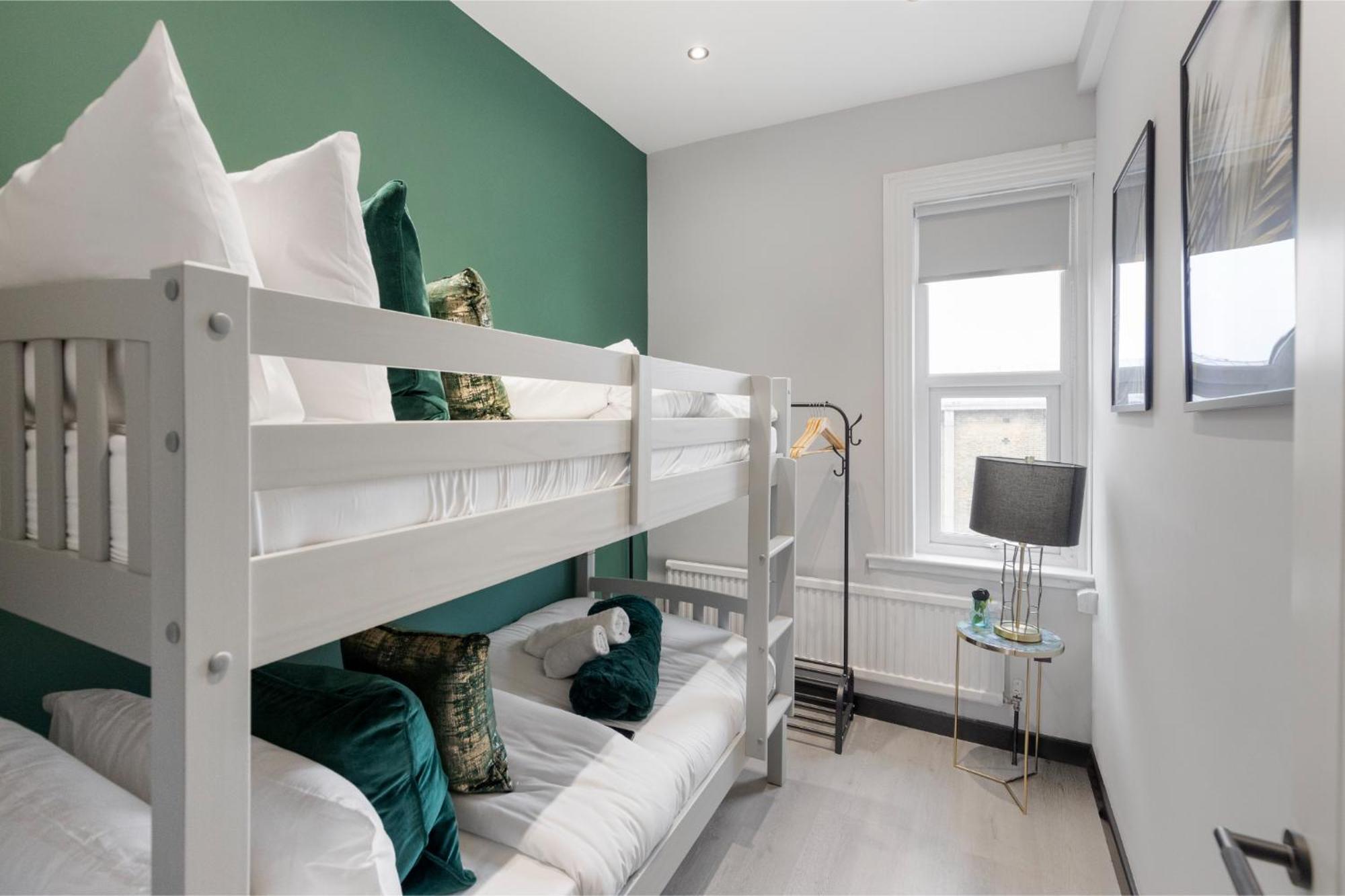 Apartment Luxurious Evergreen Flat Sleeps 4 *