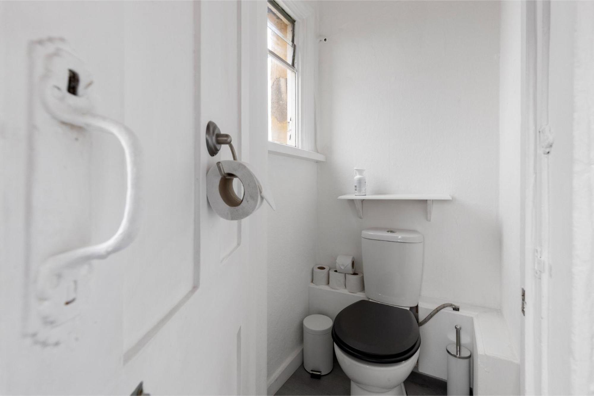 Luxurious Evergreen Flat Sleeps 4 * London