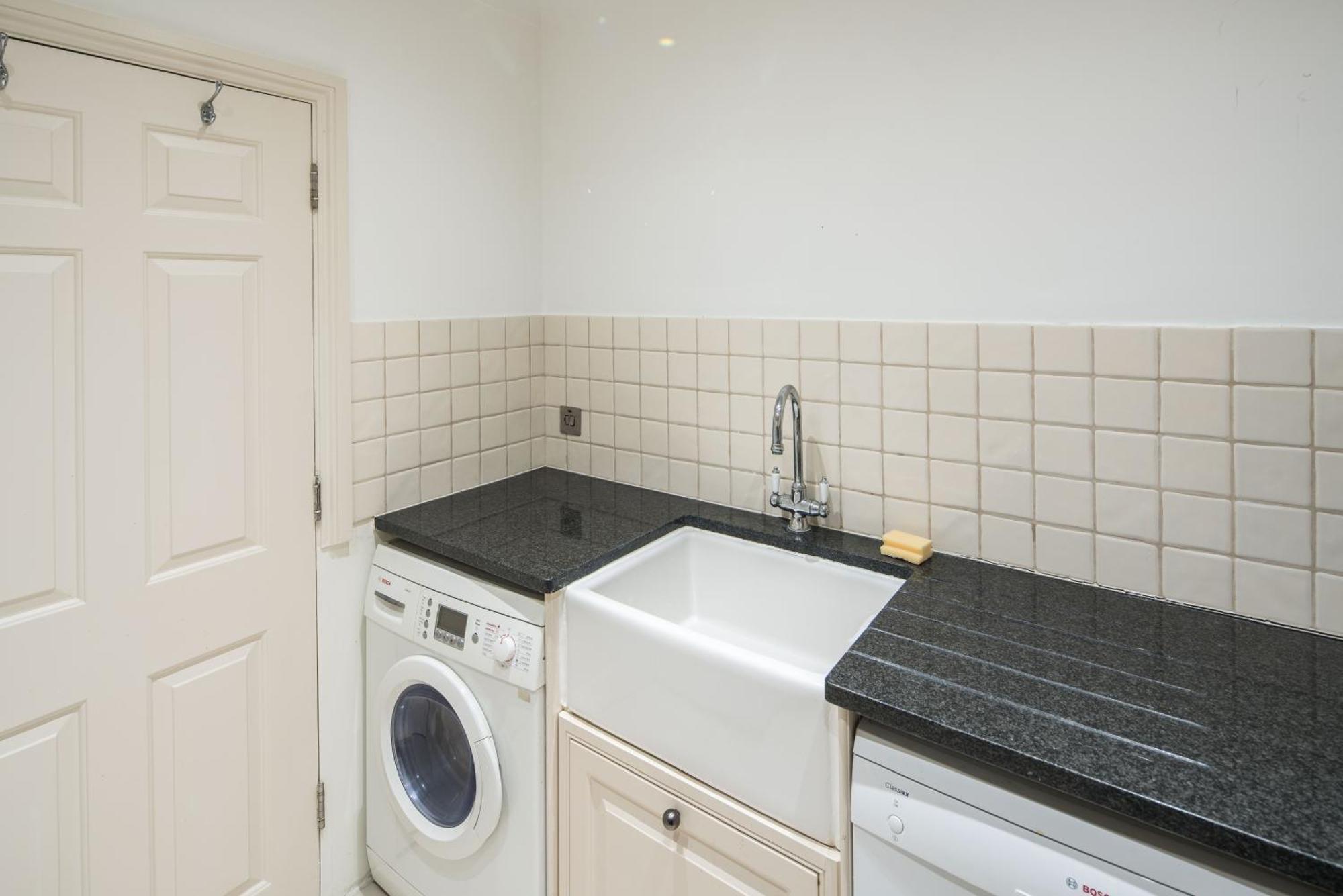 Remarkable 2-bed In Apartment