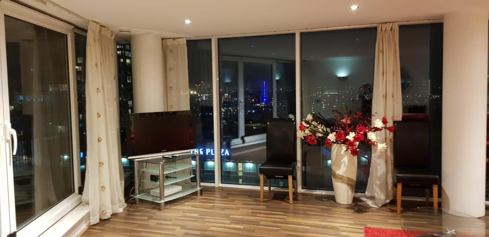 Excel Stunning Duplex Penthouse Londres